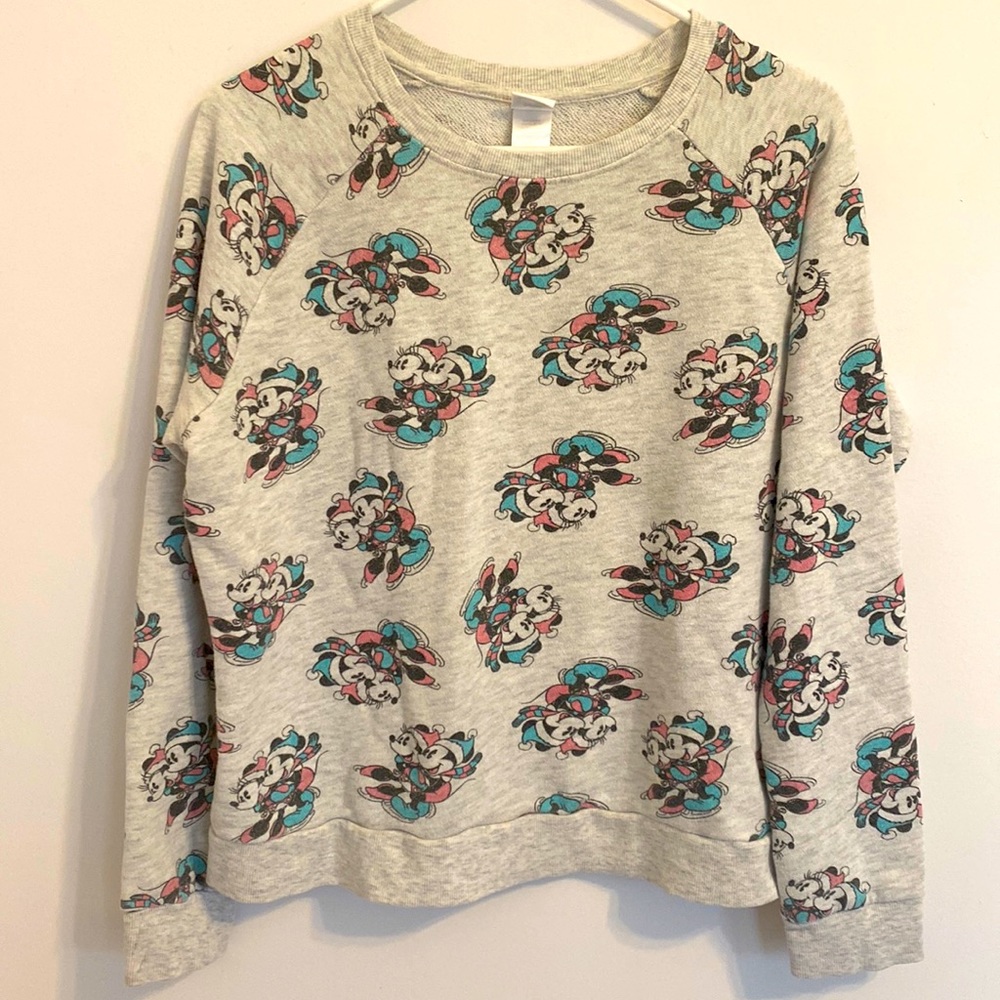 Disney Women’s Sweatshirt Mickey & Minnie Skiing